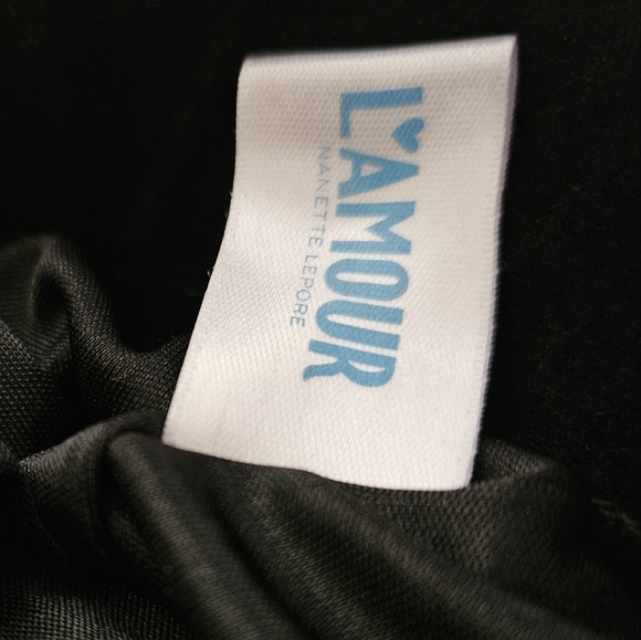 L'Amour Pocket Black Velvet Mini Skirt - Picture 8 of 10